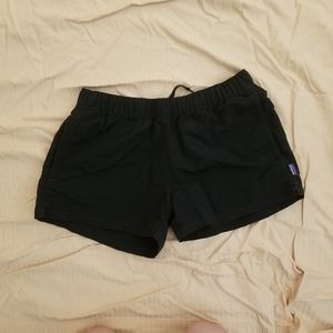 Patagonia barely baggies black